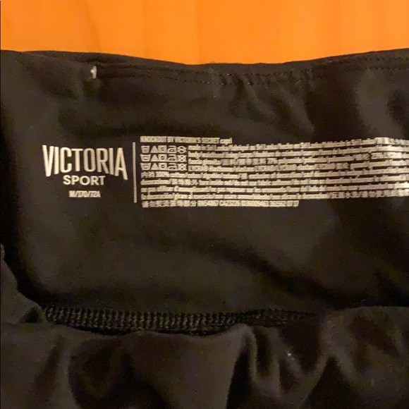 Victoria’s Secret Capri Legging - Picture 4 of 4